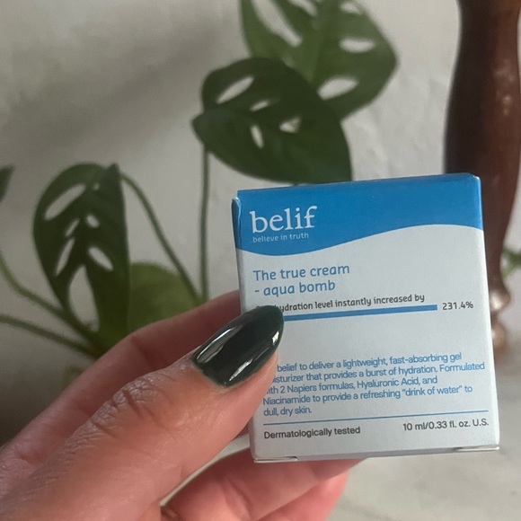 ✨$4 belif The True Cream - Aqua Bomb Hydrating Moisturizer mini - Picture 2 of 2